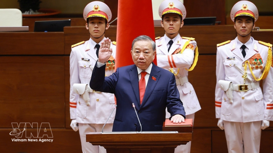 Indian PM congratulates General Secretary To Lam on election as State President